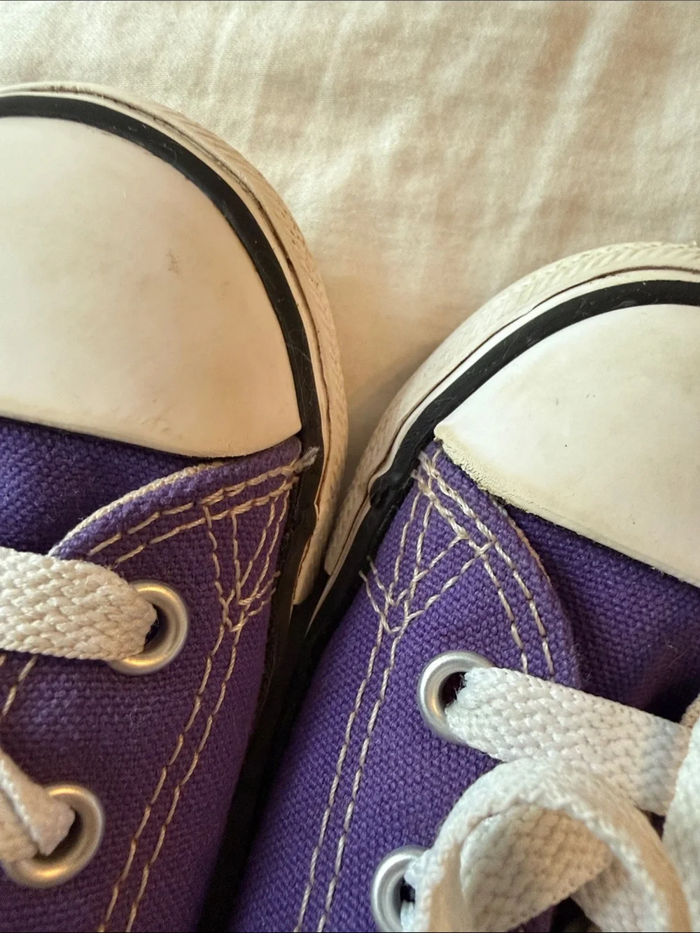 Converse classic low